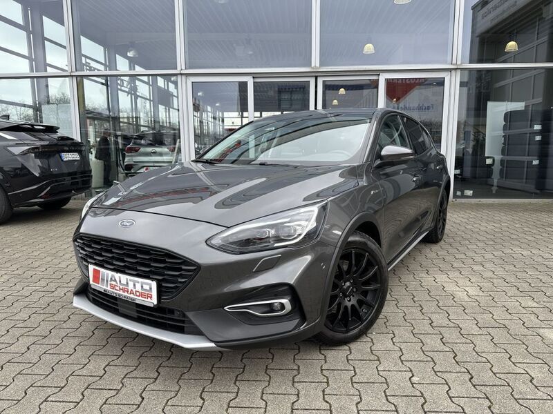 Grau Gebraucht 2019 Ford Focus Active Limousine | 15.980 € (Fairer Preis) - Bild 1/4
