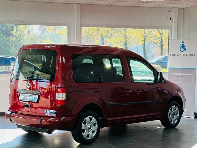 Gebraucht VW Caddy Team 102 PS (75 kW) 2010 Rot Van / Kleinbus