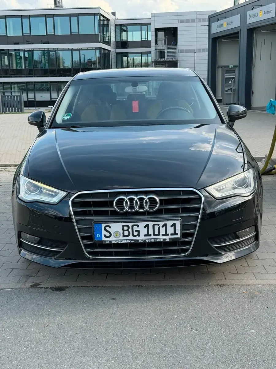 Gebraucht Audi A3 Ambiente 122 PS (89 kW) 2013 Schwarz Coupé