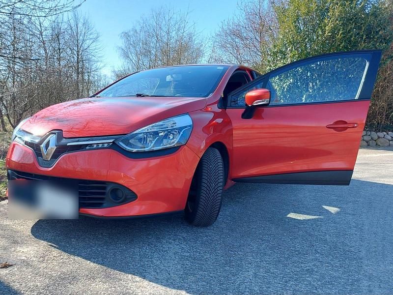 Gebraucht Renault Clio IV 75 PS (55 kW) 2014 Rot Kleinwagen