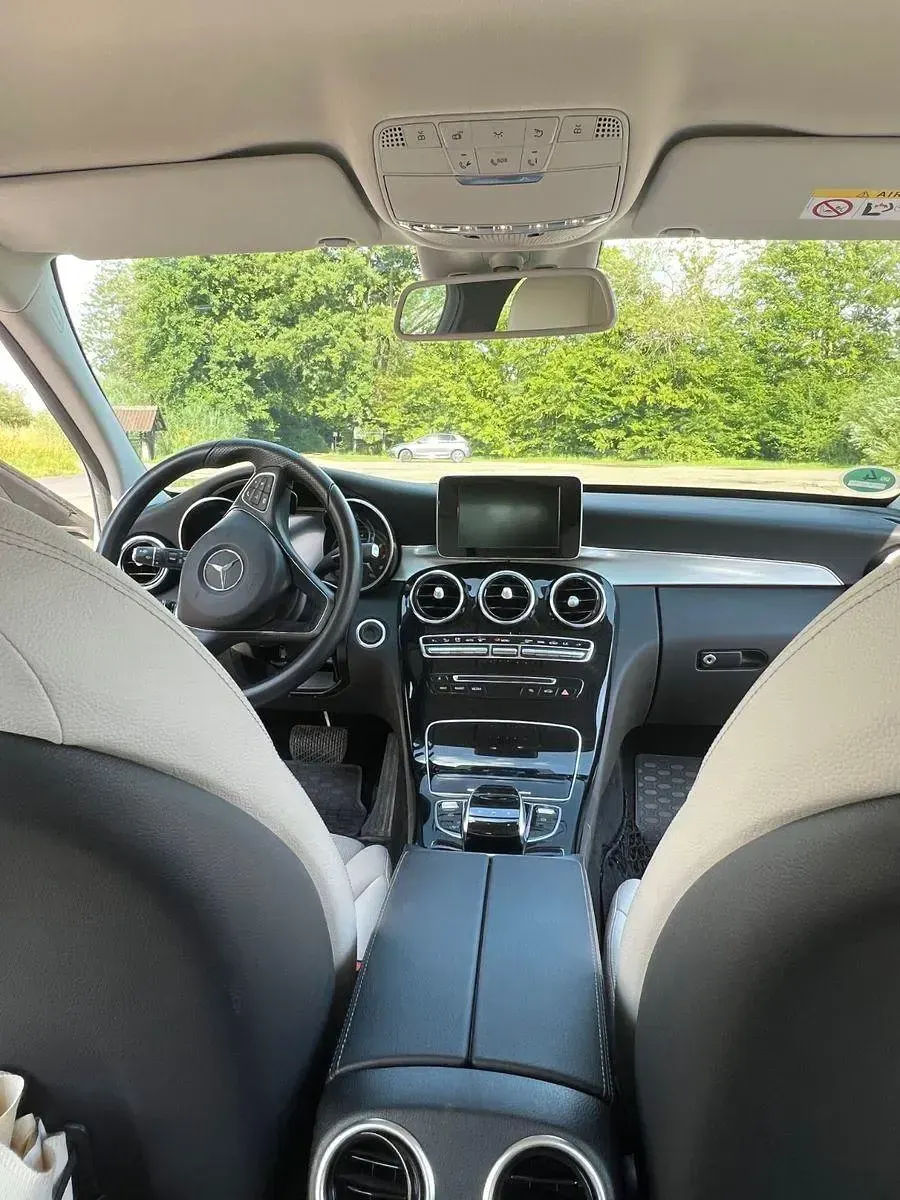 Gebraucht Mercedes 200 Avantgarde 184 PS (135 kW) 2017 Weiß Kombi