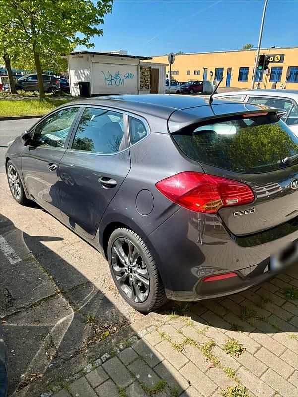 Gebraucht Kia Ceed 135 PS (99 kW) 2012 Kleinwagen
