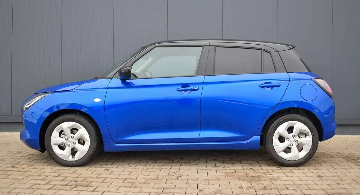 Neu Suzuki Swift Comfort 83 PS (61 kW) 2025 Frontier blue pearl/super blac Limousine