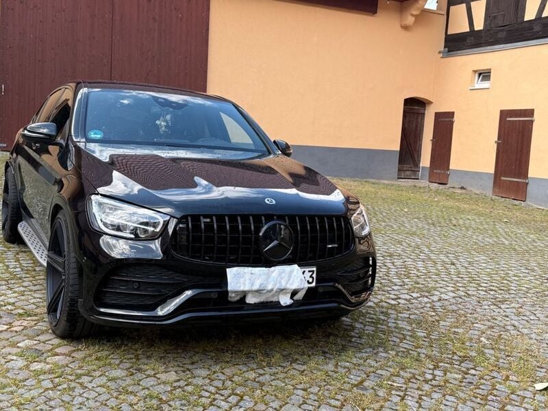 Schwarz Gebraucht 2022 Mercedes GLC43 AMG AMG SUV | 56.999 € (Fairer Preis) - Bild 1/4