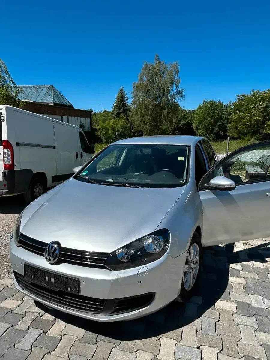 Gebraucht VW Golf VI 102 PS (75 kW) 2008 Silber Kleinwagen