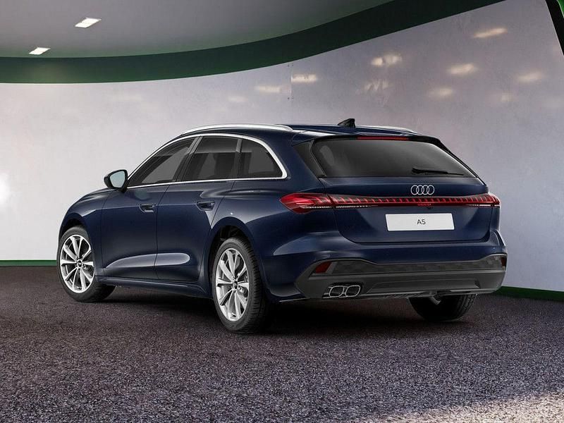Gebraucht Audi A5 Basis 204 PS (150 kW) 2025 Blau / firmamentblau Kombi