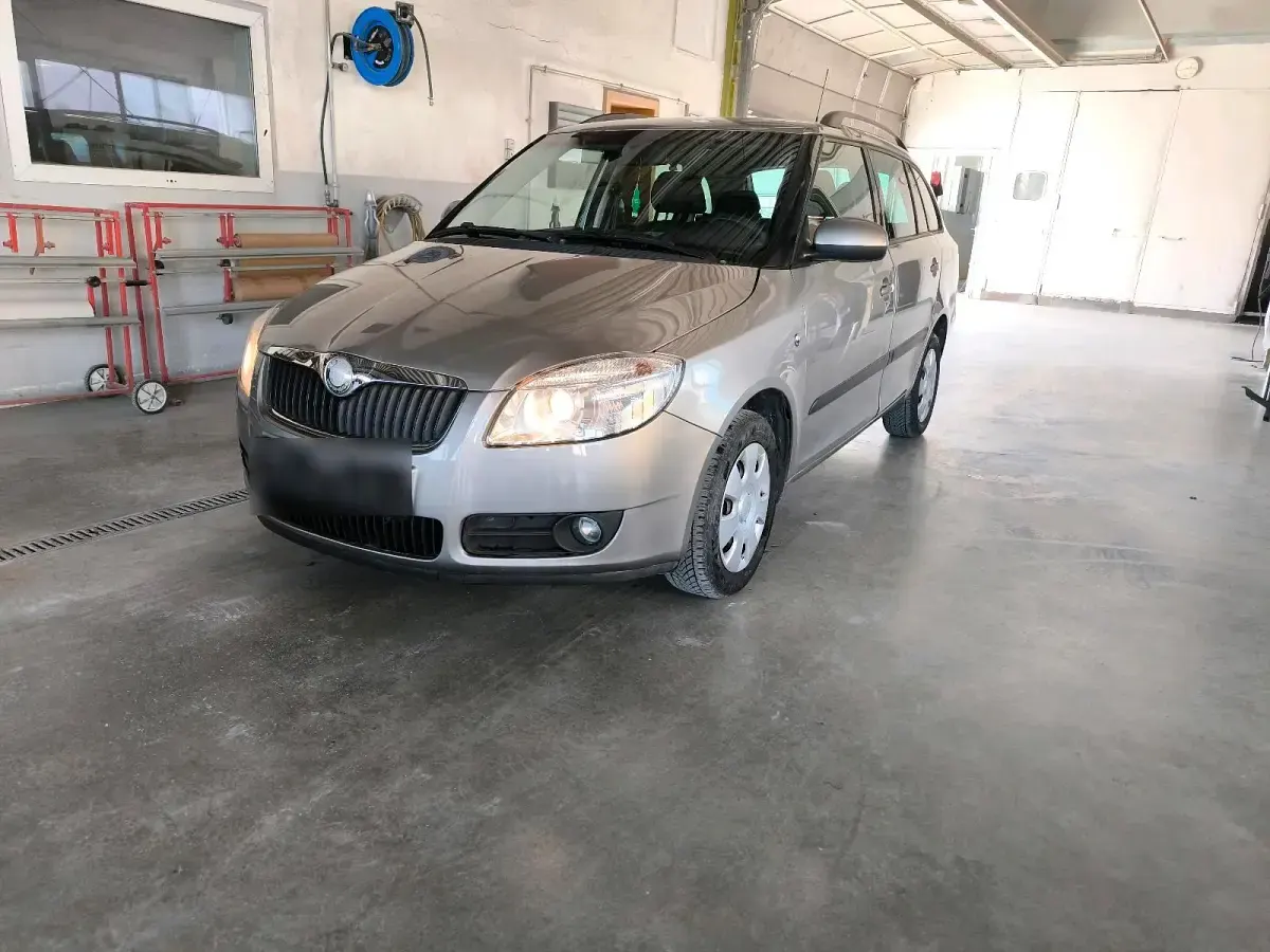 Usata Skoda Fabia 2009 Grigio Station wagon
