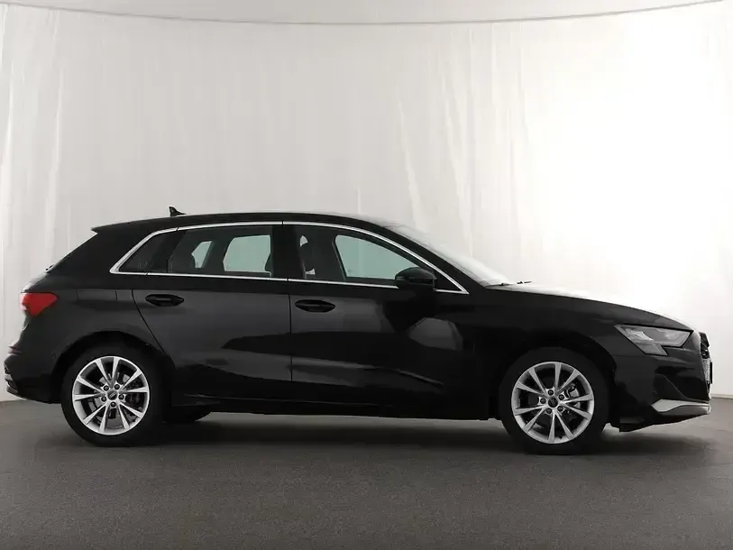 Gebraucht Audi A3 Advanced 150 PS (110 kW) 2025 Mythosschwarz metallic Limousine