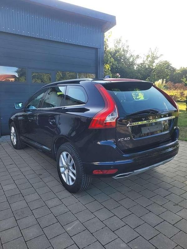 Gebraucht Volvo XC60 Summum 190 PS (139 kW) 2017 SUV