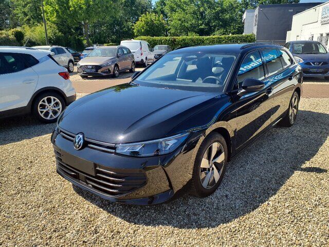 Schwarz Gebraucht 2024 VW Passat Kombi | 28.590 € (Etwas zu teuer) - Bild 1/4