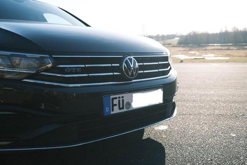 Gebraucht VW Passat GTE 218 PS (160 kW) 2021 Schwarz Kombi