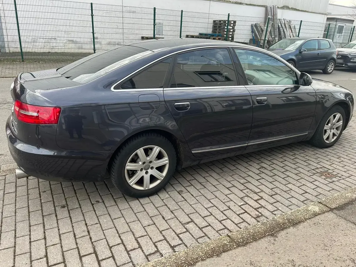 Gebraucht Audi A6 170 PS (125 kW) 2009 Blau Limousine