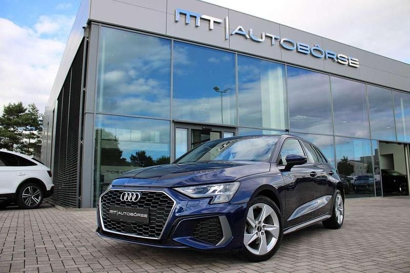 Navarrablau Gebraucht 2023 Audi A3 Sportback S-Line Kombi | 23.500 € (Superpreis) - Bild 1/4