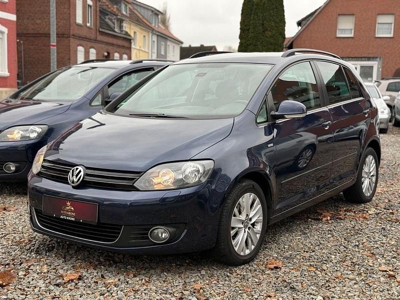 Blau Gebraucht 2013 VW Golf Life Limousine | 6.990 € (Guter Preis) - Bild 1/4
