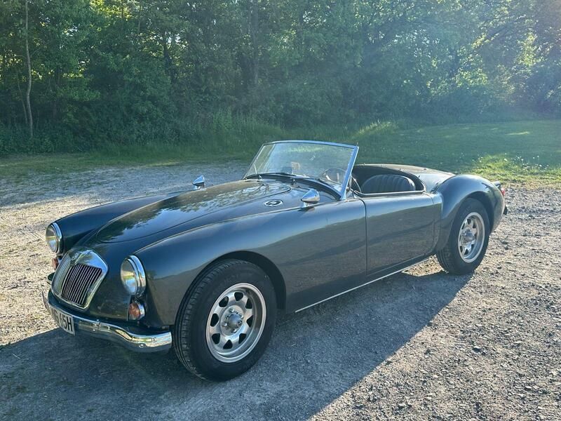 Gebraucht 1960 MG MGA Cabrio | 39.900 € - Bild 1/4