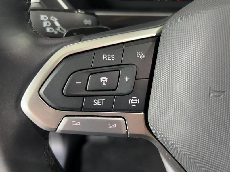 Gebraucht VW Tiguan 193 PS (141 kW) 2024 Grau SUV