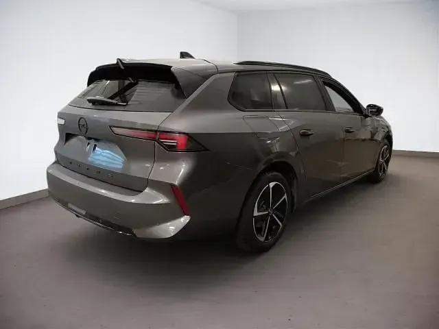 Gebraucht Opel Astra S 131 PS (96 kW) 2025 Grau/typ aussenverkleidung met Kombi