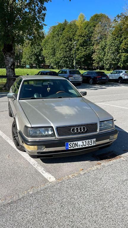 Gebraucht Audi V8 250 PS (183 kW) 1989 Silber Limousine