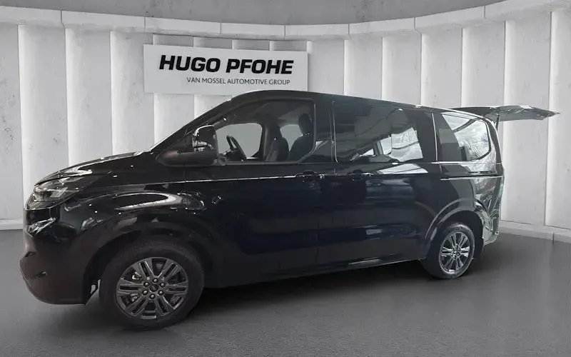 Neu Ford Tourneo Custom Titanium 136 PS (100 kW) 2026 Schwarz Van