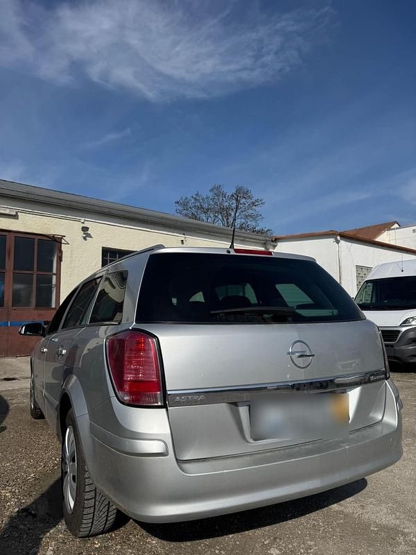 Gebraucht Opel Astra 100 PS (73 kW) 2004 Grau Kombi