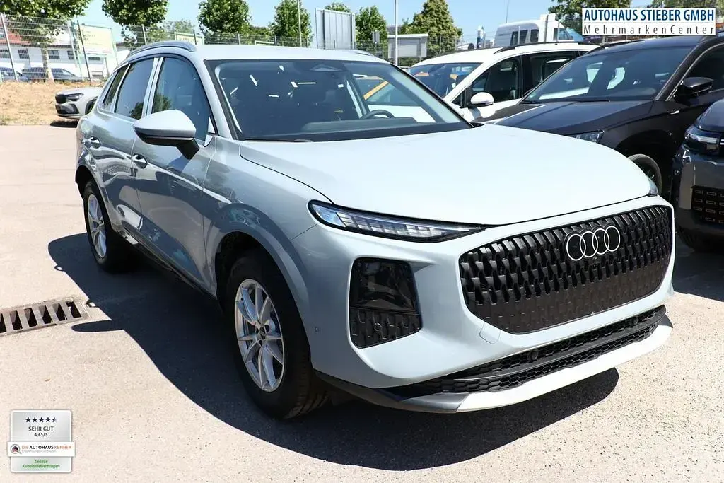 Neu Audi Q3 Ambiente 204 PS (150 kW) 2026 Pfeilgrau perleffekt SUV