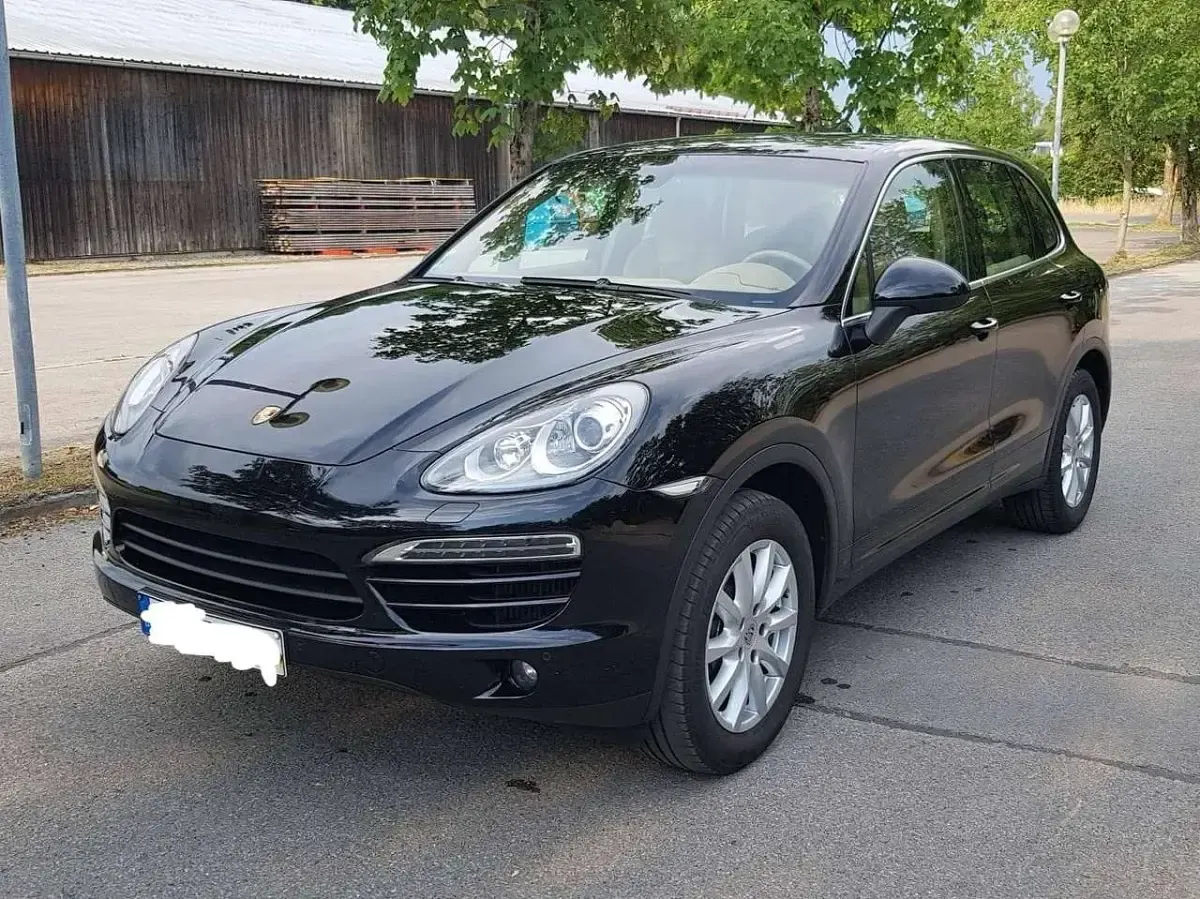 Gebraucht Porsche Cayenne 245 PS (180 kW) 2012 Schwarz SUV