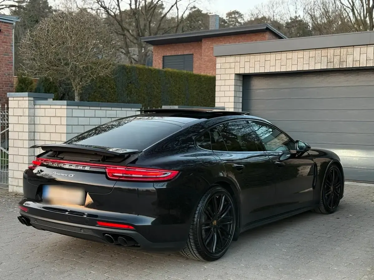 Gebraucht Porsche Panamera 4S 421 PS (309 kW) 2017 Schwarz Limousine