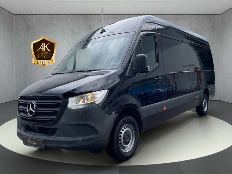 Schwarz Gebraucht 2023 Mercedes Sprinter Van | 33.980 € (Superpreis) - Bild 1/2