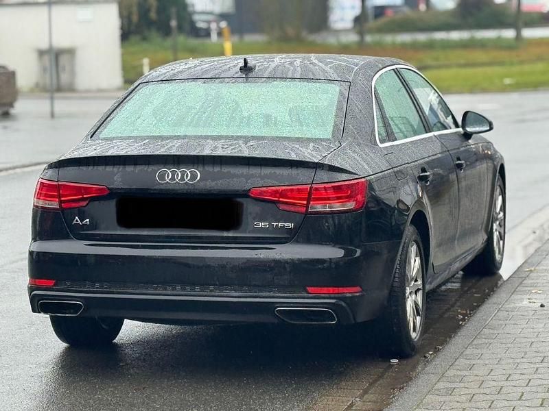 Gebraucht Audi A4 Basis 150 PS (110 kW) 2019 Schwarz Limousine