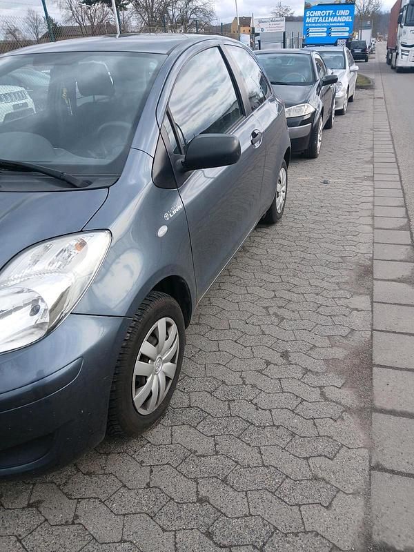 Gebraucht Toyota Yaris 2009 Grau Kleinwagen