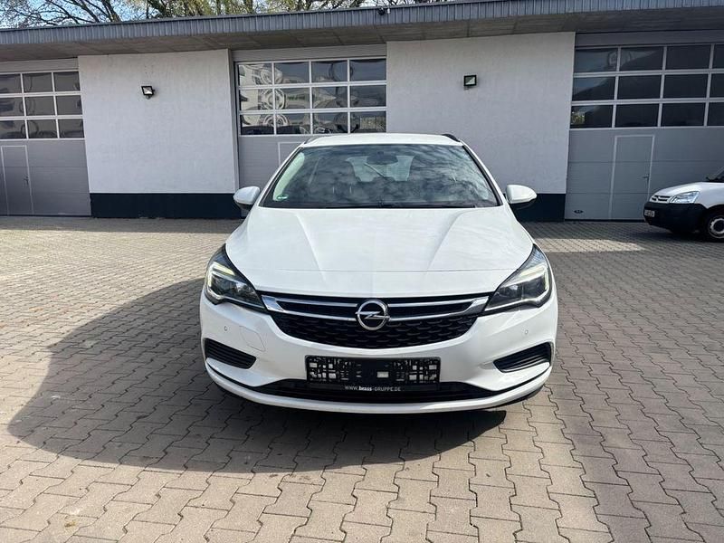 Gebraucht Opel Astra Edition 136 PS (100 kW) 2017 Weiß Kombi