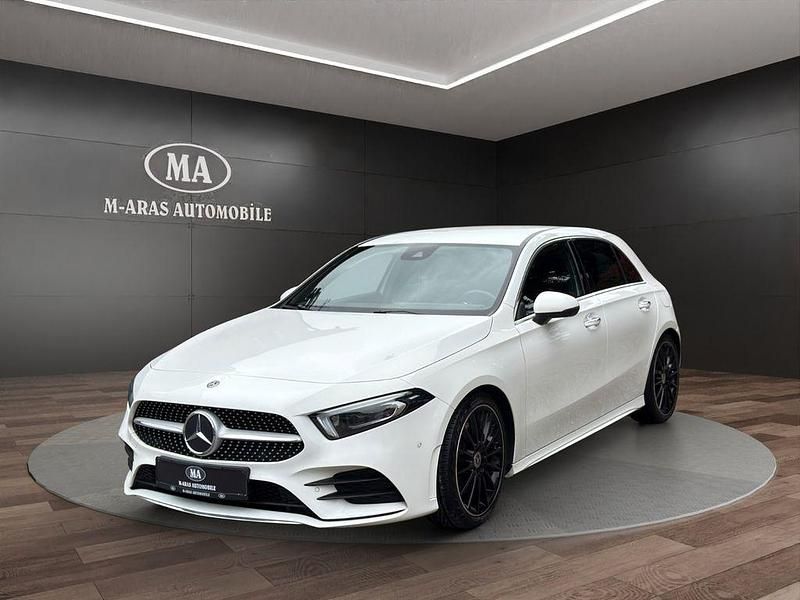 Weiß Gebraucht 2019 Mercedes A220 AMG line Limousine | 19.999 € (Fairer Preis) - Bild 1/4