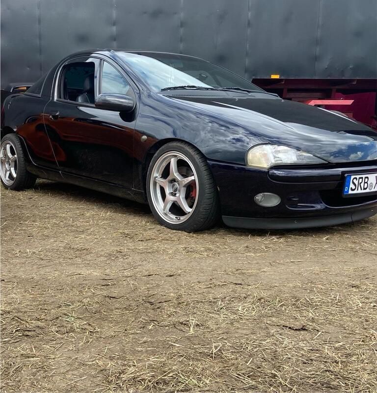 Schwarz Gebraucht 2001 Opel Tigra Coupé | 1.700 € - Bild 1/4