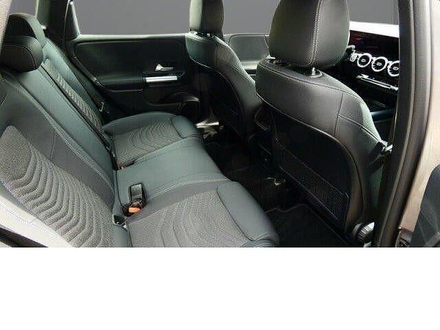 Gebraucht 2023 Mercedes B250 Van / Kleinbus | 34.990 € (Guter Preis) - Bild 1/4