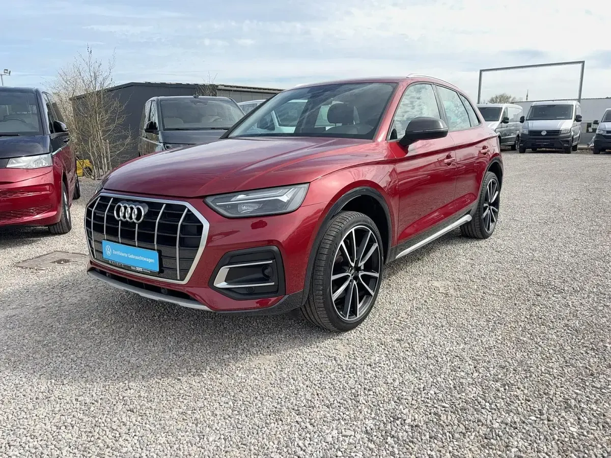 Gebraucht Audi Q5 Advanced Plus 299 PS (219 kW) 2023 Matadorrot SUV