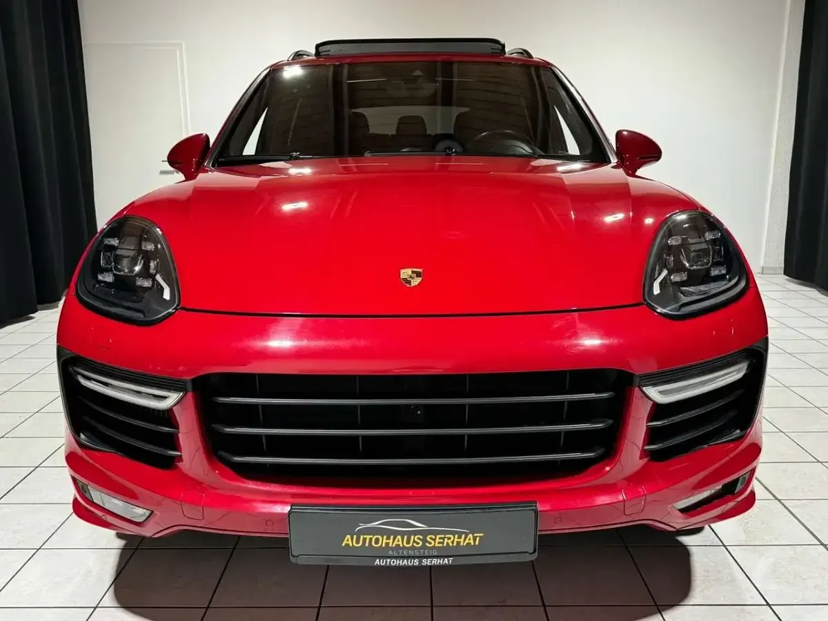 Gebraucht Porsche Cayenne GTS Chrono 441 PS (324 kW) 2015 Rot SUV