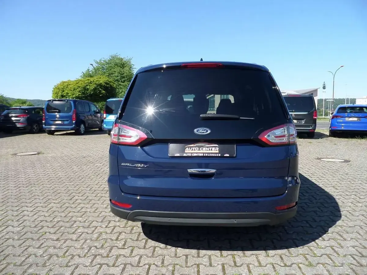 Gebraucht Ford Galaxy Titanium 150 PS (110 kW) 2022 Blazerblau Van / Kleinbus