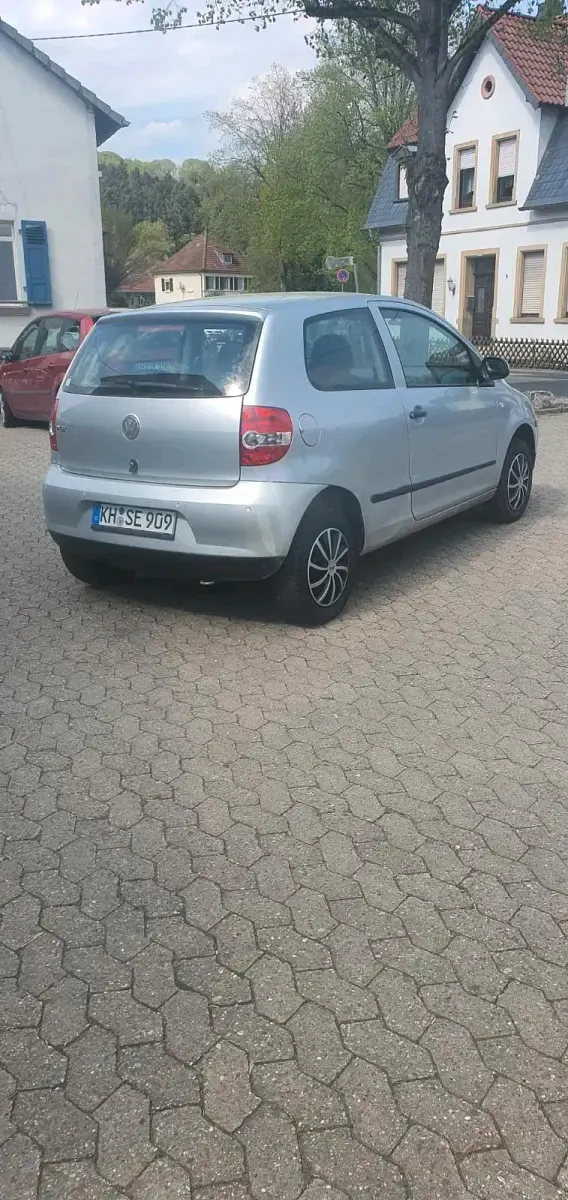 Gebraucht VW Fox 40 PS (29 kW) 2005 Grau Kleinwagen