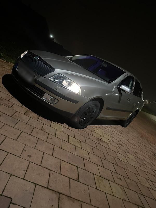 Gold Gebraucht 2007 Skoda Octavia Limousine | 3.800 € - Bild 1/4