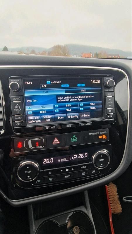 Gebraucht Mitsubishi Outlander 150 PS (110 kW) 2015 Weiß SUV