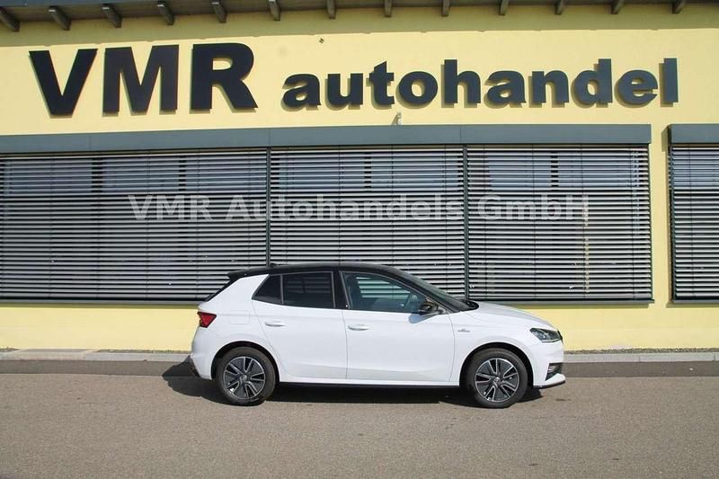 Weiß Gebraucht 2023 Skoda Fabia Monte Carlo Kleinwagen | 20.590 € (Guter Preis) - Bild 1/4