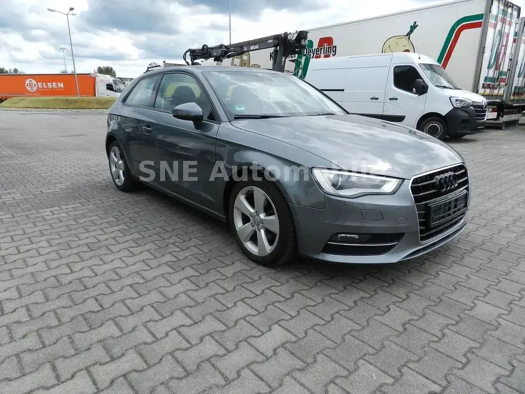 Gebraucht Audi A3 Ambition 110 PS (80 kW) 2016 Grau Kleinwagen