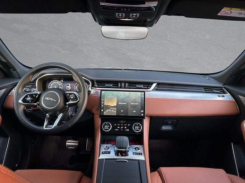 Gebraucht Jaguar F-Pace R-Dynamic 206 PS (151 kW) 2023 Santorini black SUV