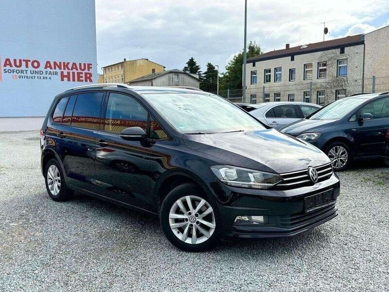 Gebraucht VW Touran Comfortline 150 PS (110 kW) 2016 Schwarz Van / Kleinbus