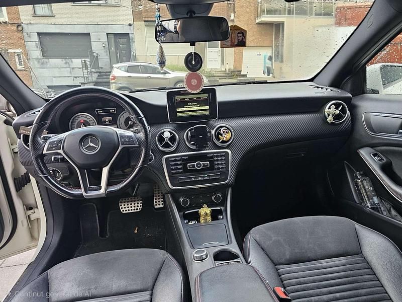 Gebraucht Mercedes A180 109 PS (80 kW) 2015 Weiß Kleinwagen