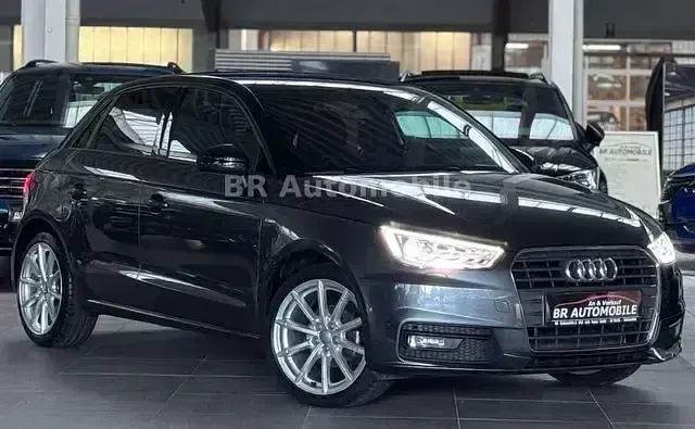 Gebraucht Audi A1 S-line plus 95 PS (69 kW) 2018 Grau Kleinwagen