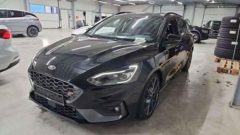Agate black Gebraucht 2021 Ford Focus Performance Edition Kombi | 21.990 € (Fairer Preis) - Bild 1/4