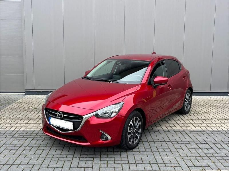 Rot Gebraucht 2019 Mazda 2 Sports-Line Limousine | 14.799 € (Fairer Preis) - Bild 1/4