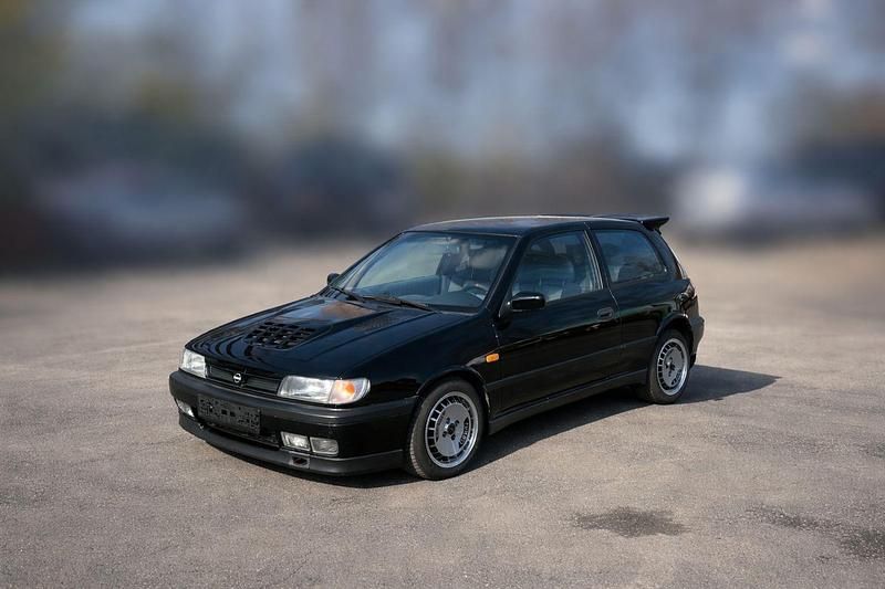 Gebraucht Nissan Sunny 147 PS (108 kW) 1990 Schwarz Kleinwagen