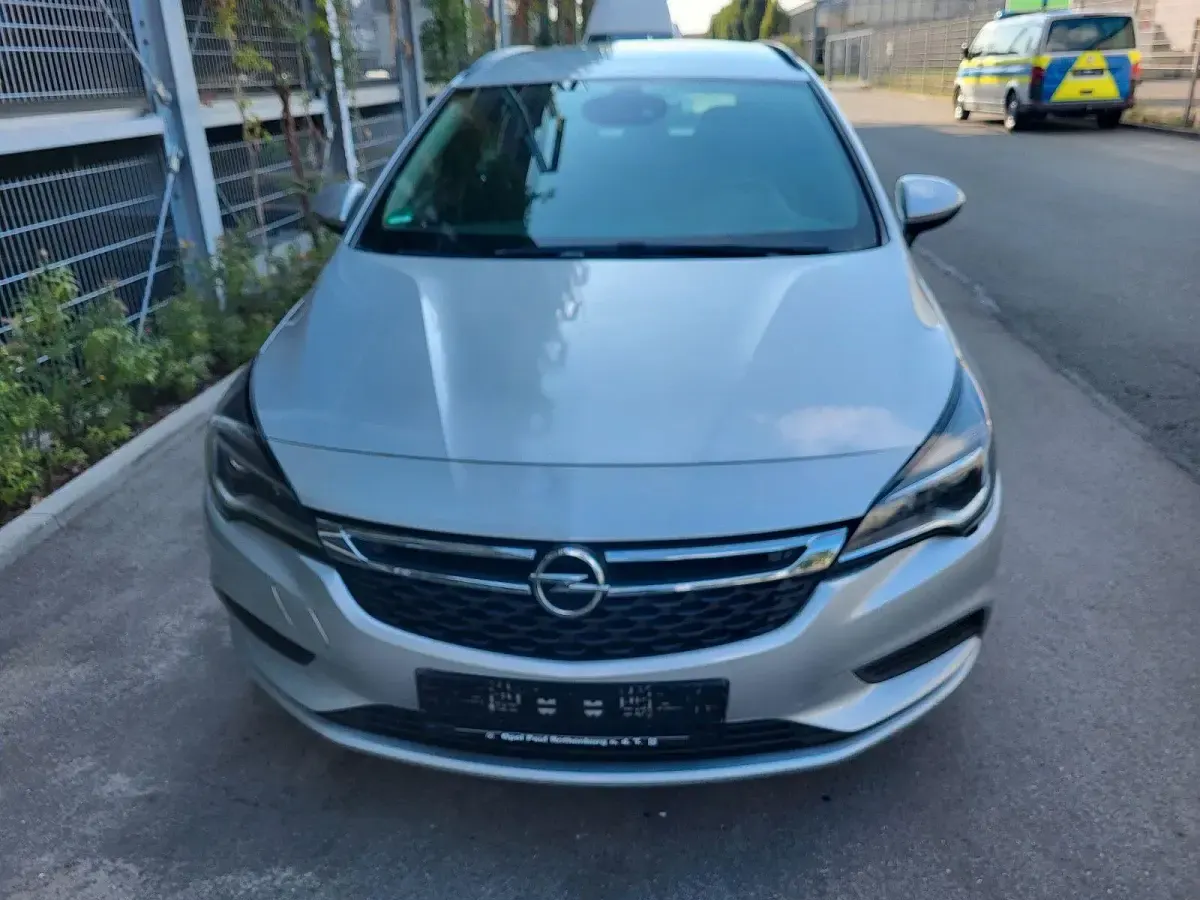 Używany Opel Astra 110 KM (80 kW) 2016 Szary Kombi